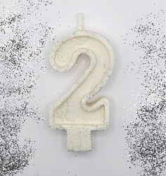 Свеча цифра "2" с серебром